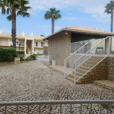 Pool & Beach In Gale