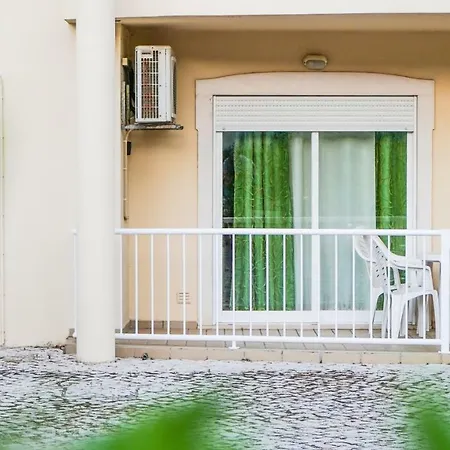 Apartment Pool & Beach In Gale Albufeira