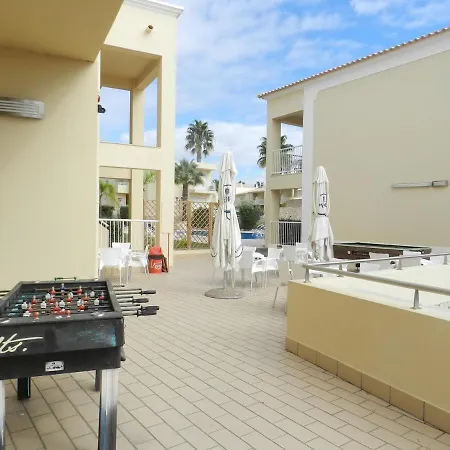 Pool & Beach In Gale Apartment Albufeira